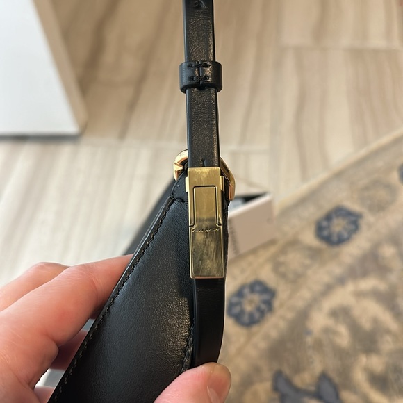 GIVENCHY Small Hobo Bag Black - Picture 6 of 9